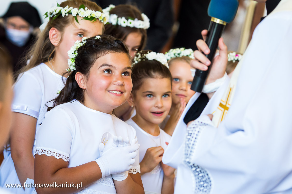 Uroczystość Pierwszej Komunii Świętej w parafii św. Ojca Pio w Rudniku 2020 r.
